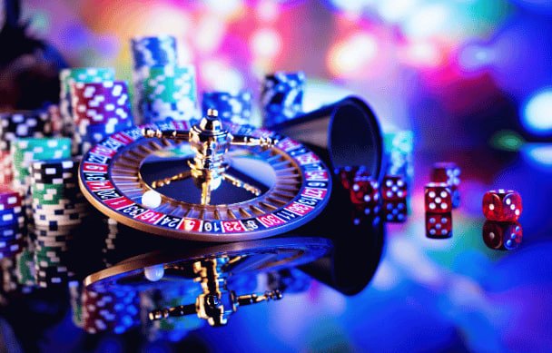twcbet APP တွင် ပွဲစဉ်ရလဒ်စစ်ဆေးနေသောမြန်မာကစားသမား